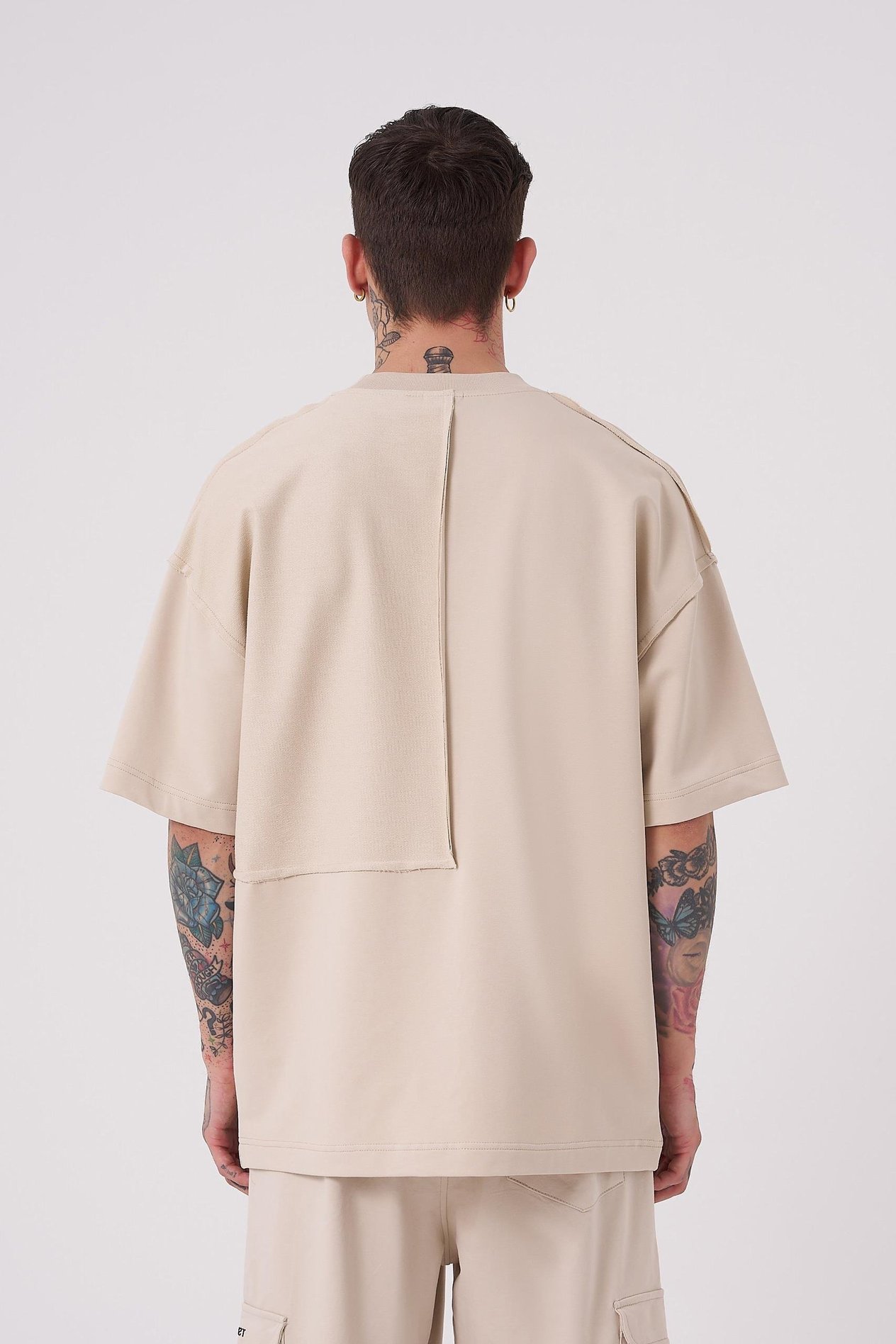 Erkek Reverse Sttich Baskılı Oversize Tişört SOFT BEIGE
