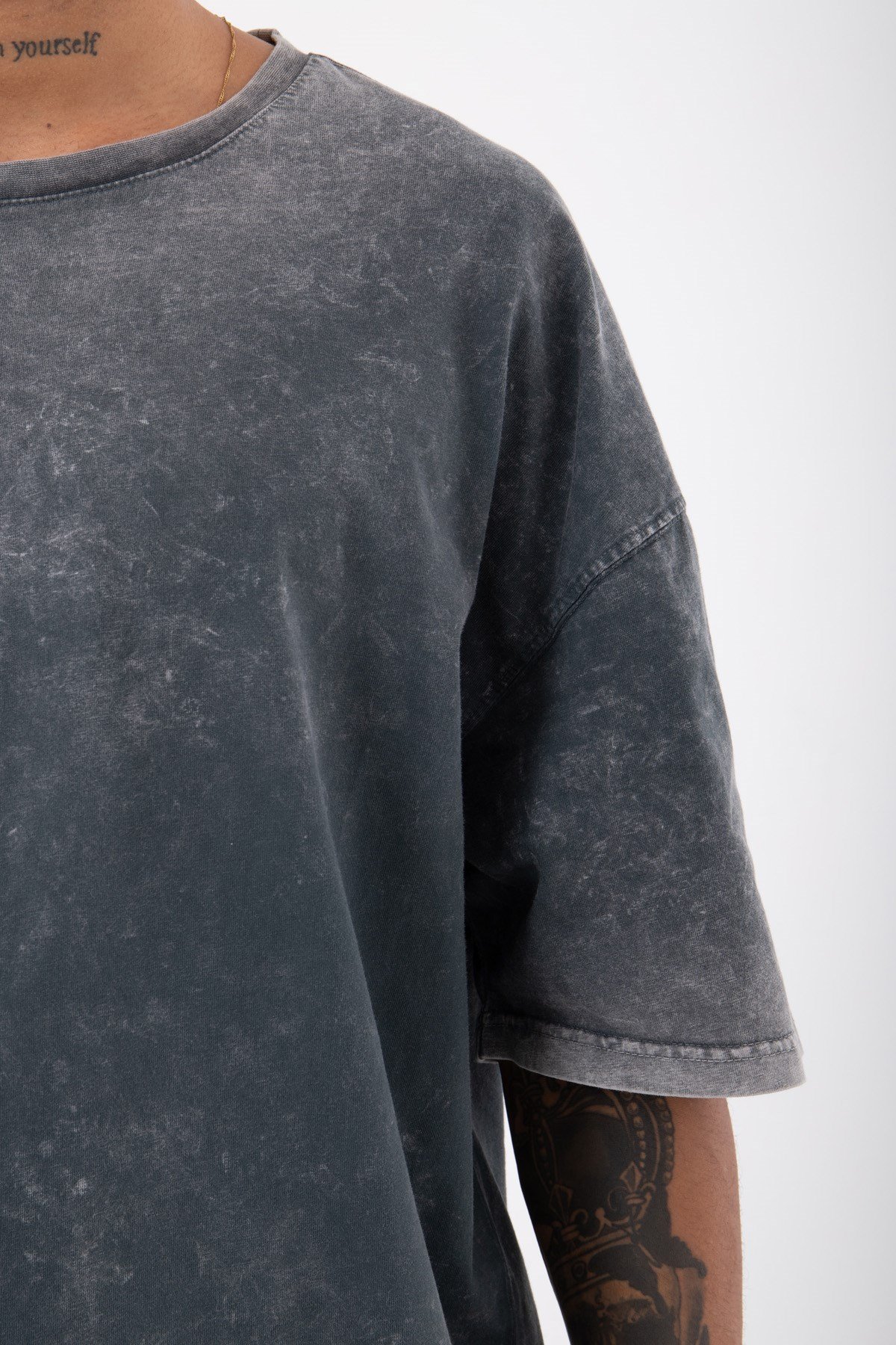 Oversize Basic Yıkamalı Kumaş T-Shirt SİYAH