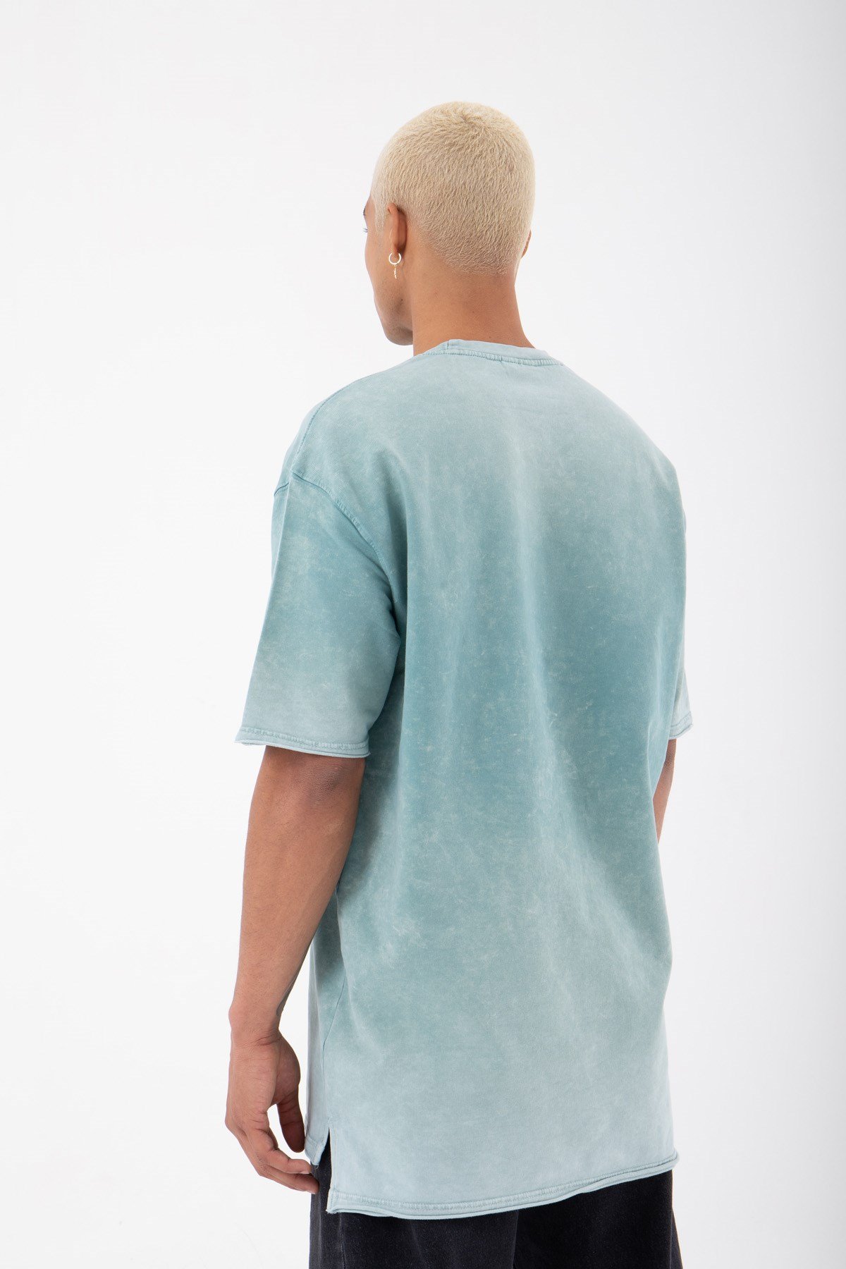 Relaxed Basic Yıkamalı Kumaş Yırtmaç Detaylı T-Shirt MİNT