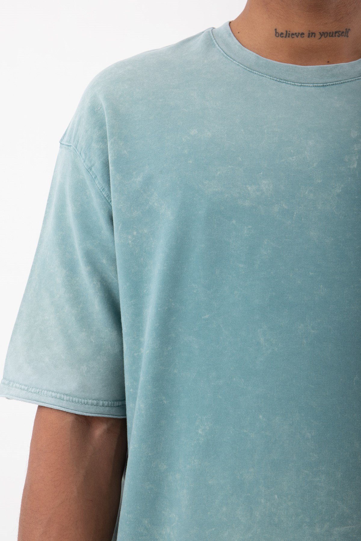 Relaxed Basic Yıkamalı Kumaş Yırtmaç Detaylı T-Shirt MİNT