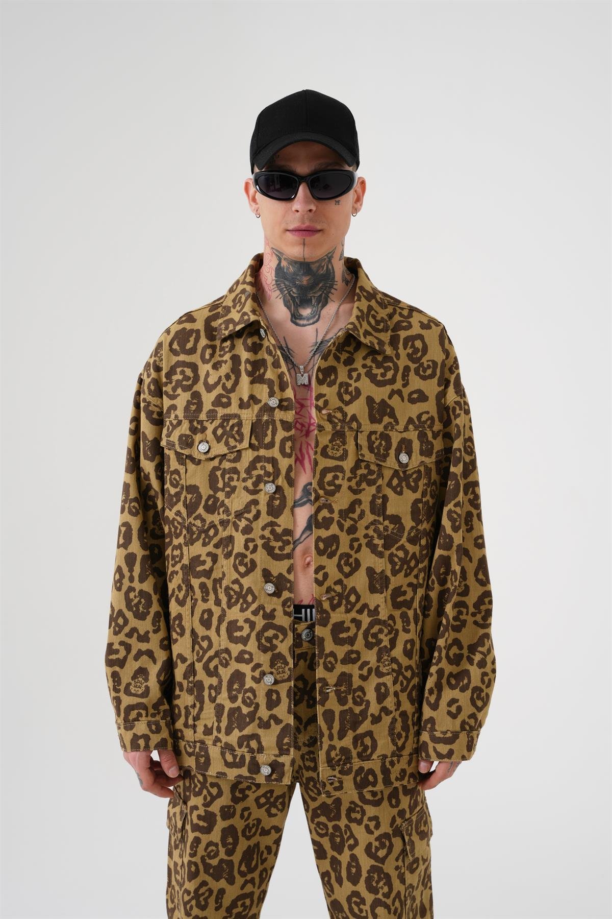 OVERSIZE DESENLİ DENİM KOT CEKET / LEOPAR DESEN