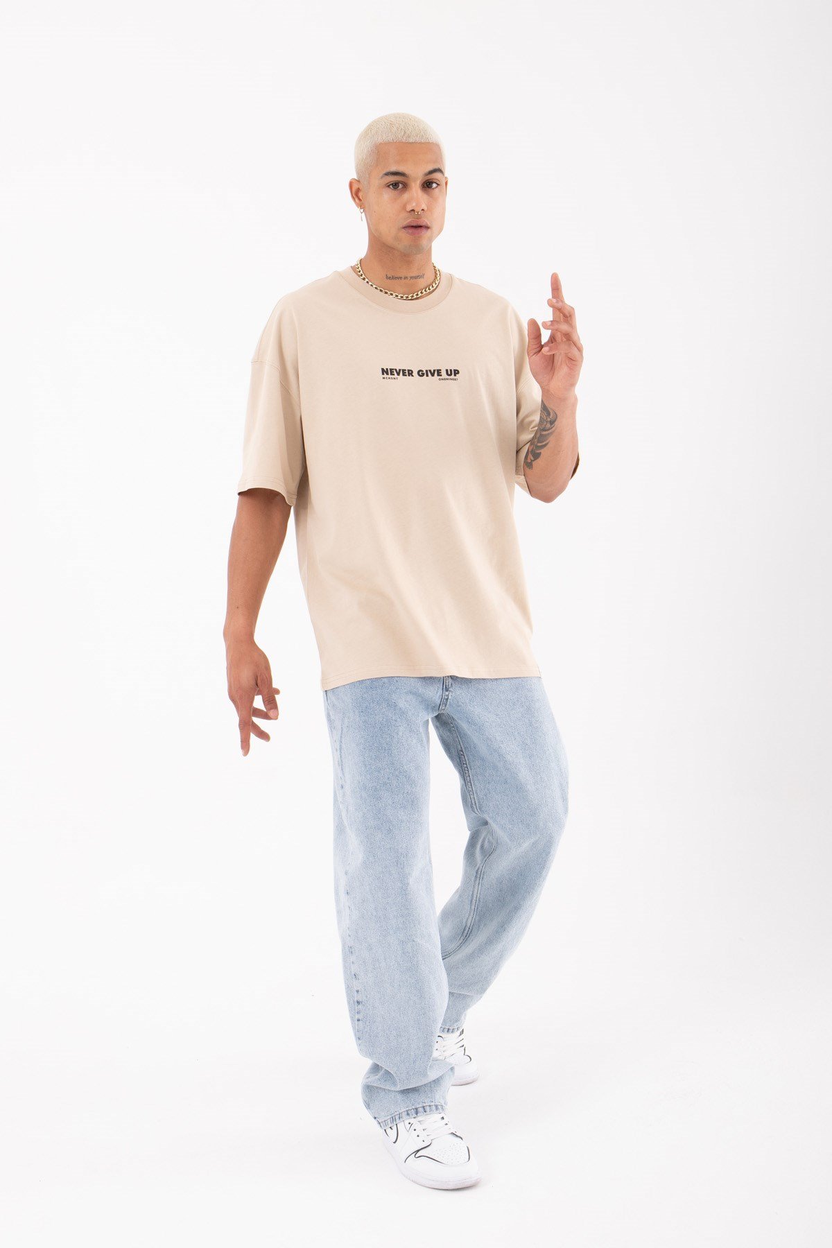Oversize Never Gıve Up Baskılı Pamuklu T-Shirt BEJ