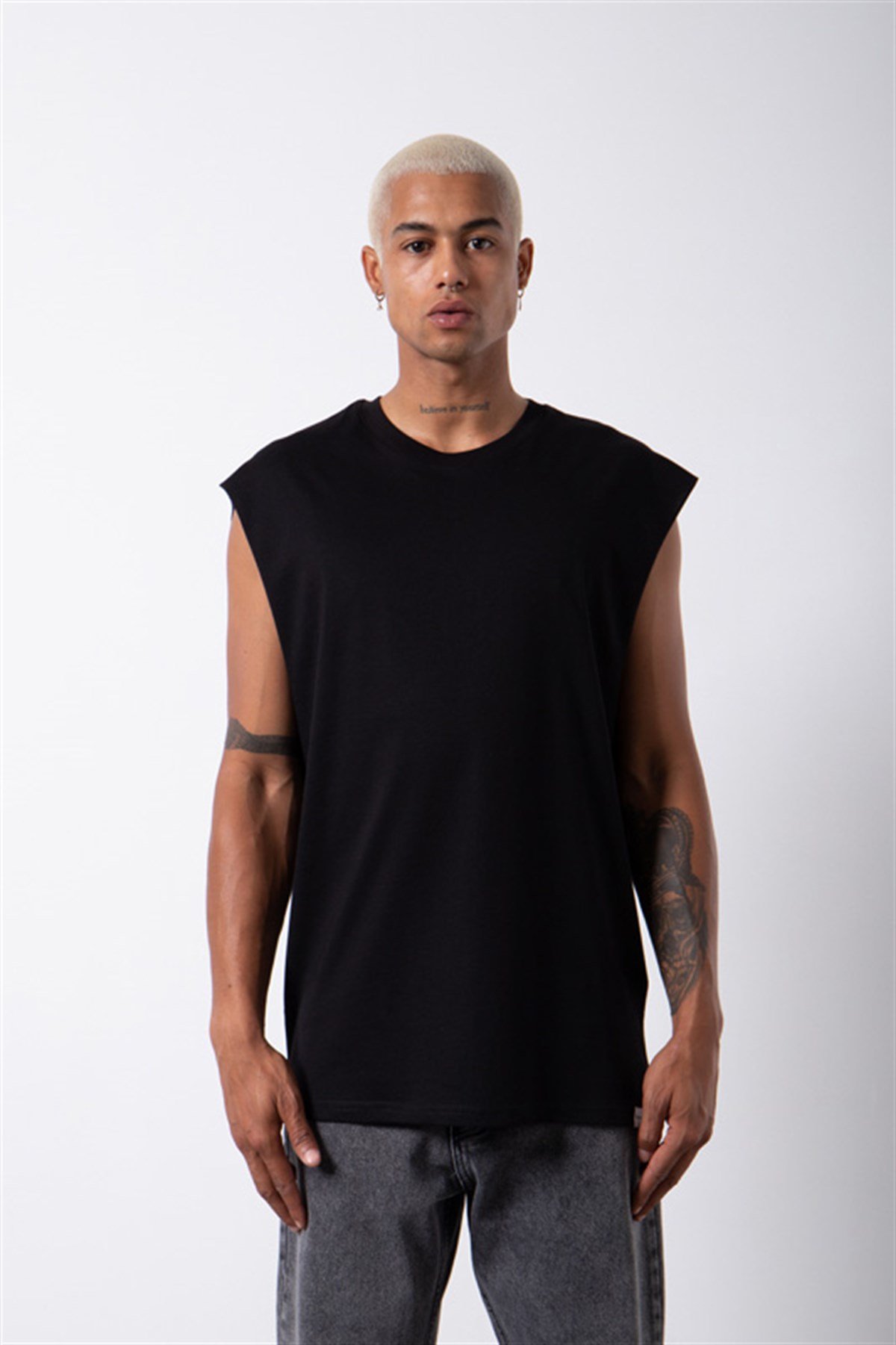 Oversize Basic Pamuklu Sıfır Kol Atlet SİYAH
