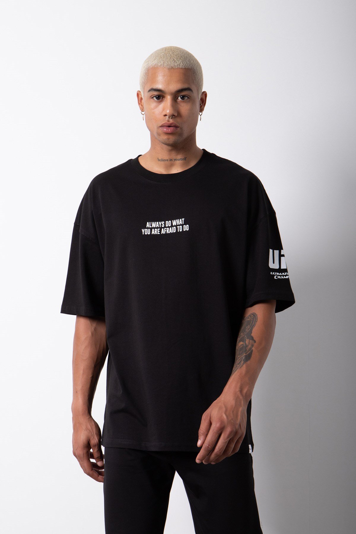 Oversize UFC Baskılı Pamuklu T-Shirt SİYAH