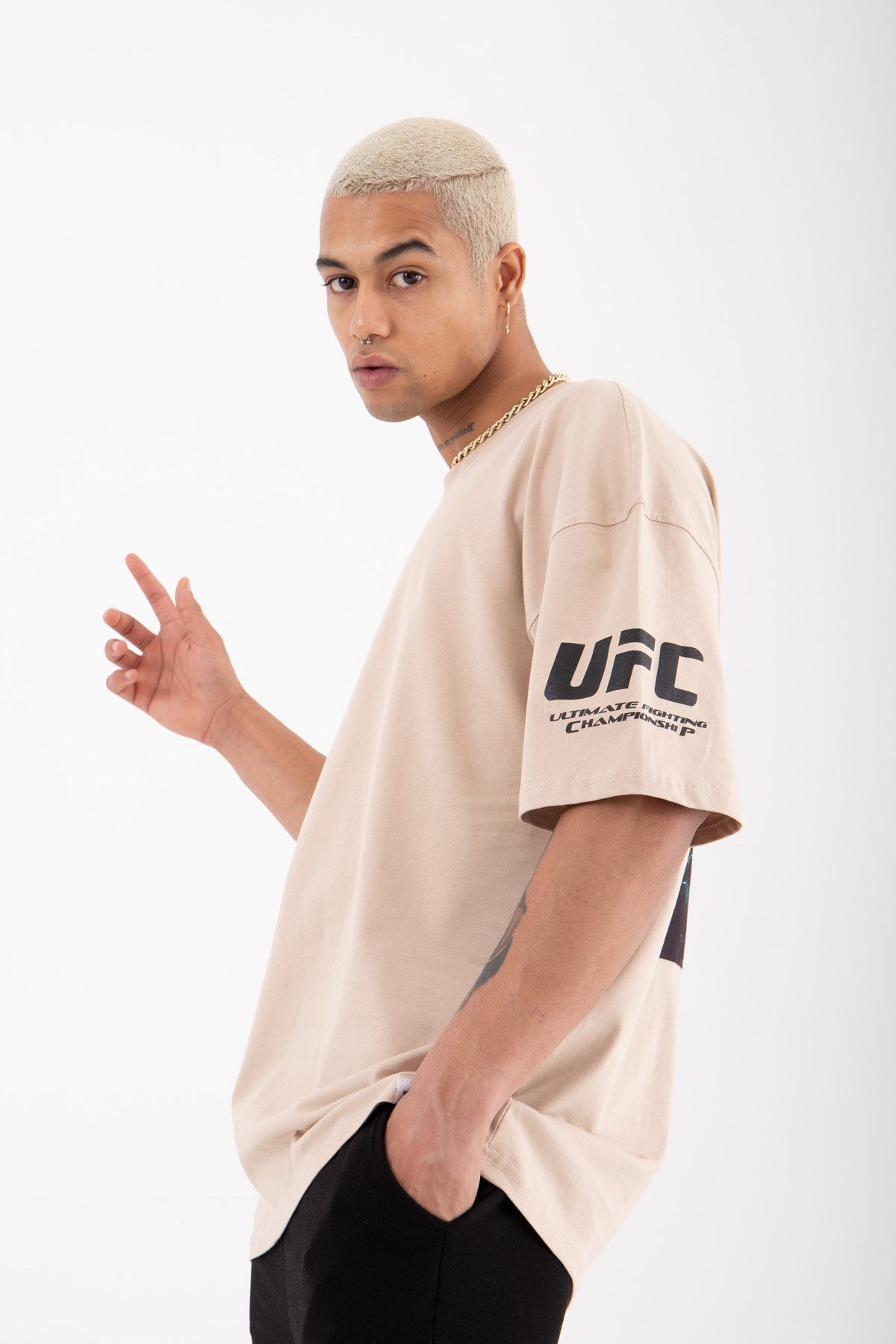 Oversize UFC Baskılı Pamuklu T-Shirt BEJ