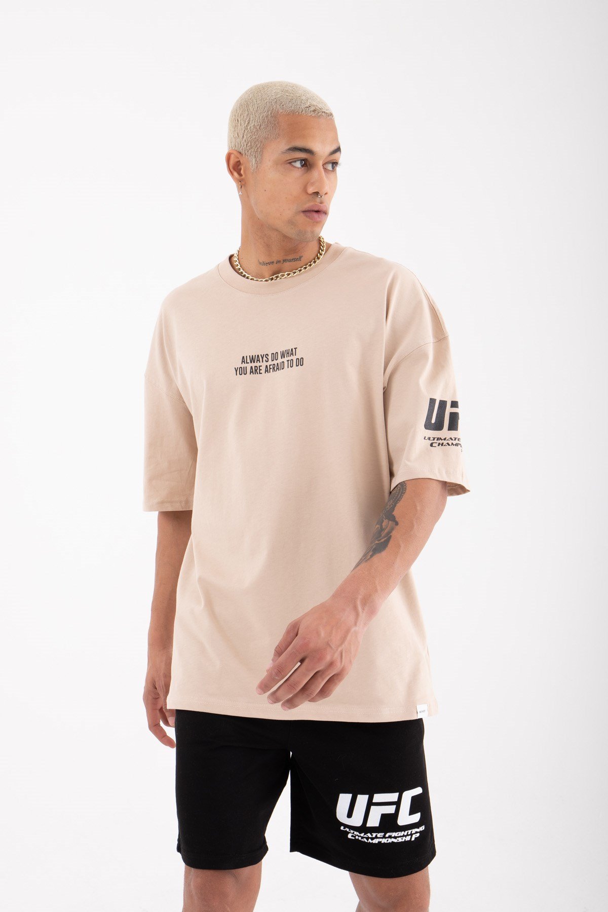 Oversize UFC Baskılı Pamuklu T-Shirt BEJ