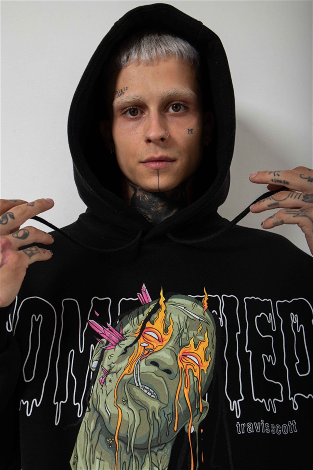 Oversize Travis Scott Baskılı Kapüşonlu Sweatshirt SİYAH
