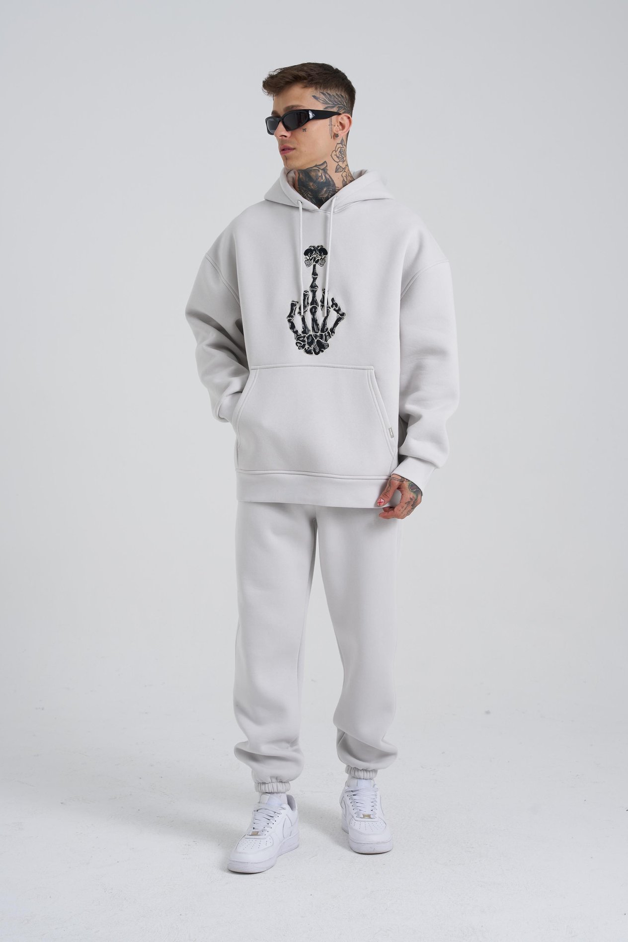 Erkek Middle Finger Baskılı Kapüşonlu Oversize Açık Gri Sweatshirt