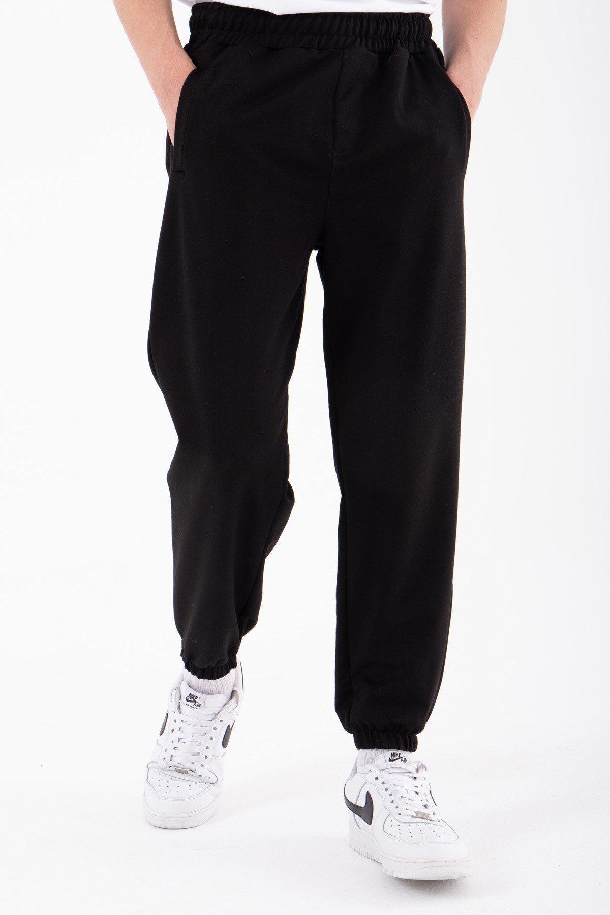 Regular Betterfly Baskılı Paçası ve Beli Lastikli 3 Çepli Jogger Eşofman Alt SİYAH