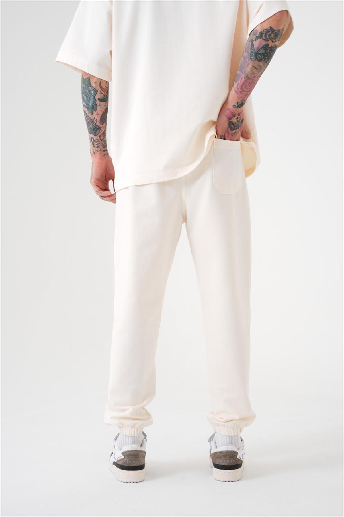 RELAXED BASIC PAÇA LASTİKLİ CEPLİ EŞOFMAN ALTI BEYAZ