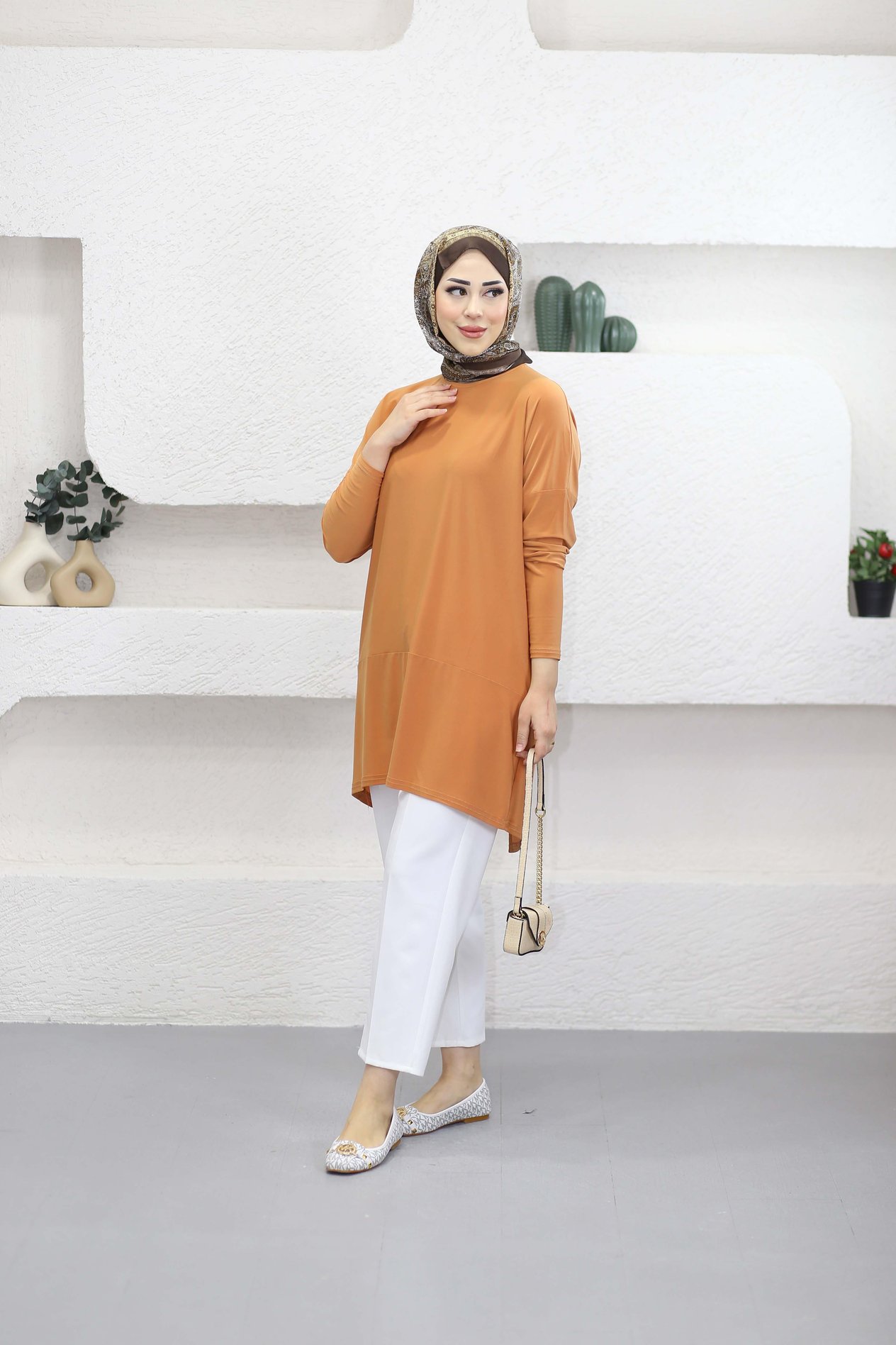 V Pile Tunik Tarçın 1280