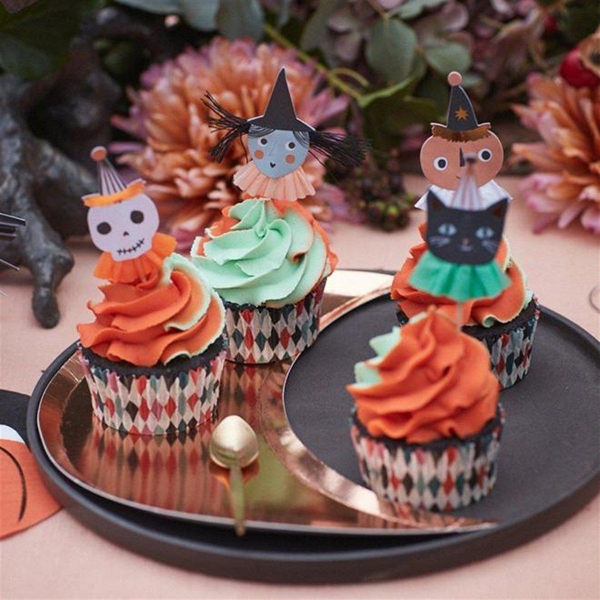 Halloween Dans Eden Figürler Cupcake Kit
