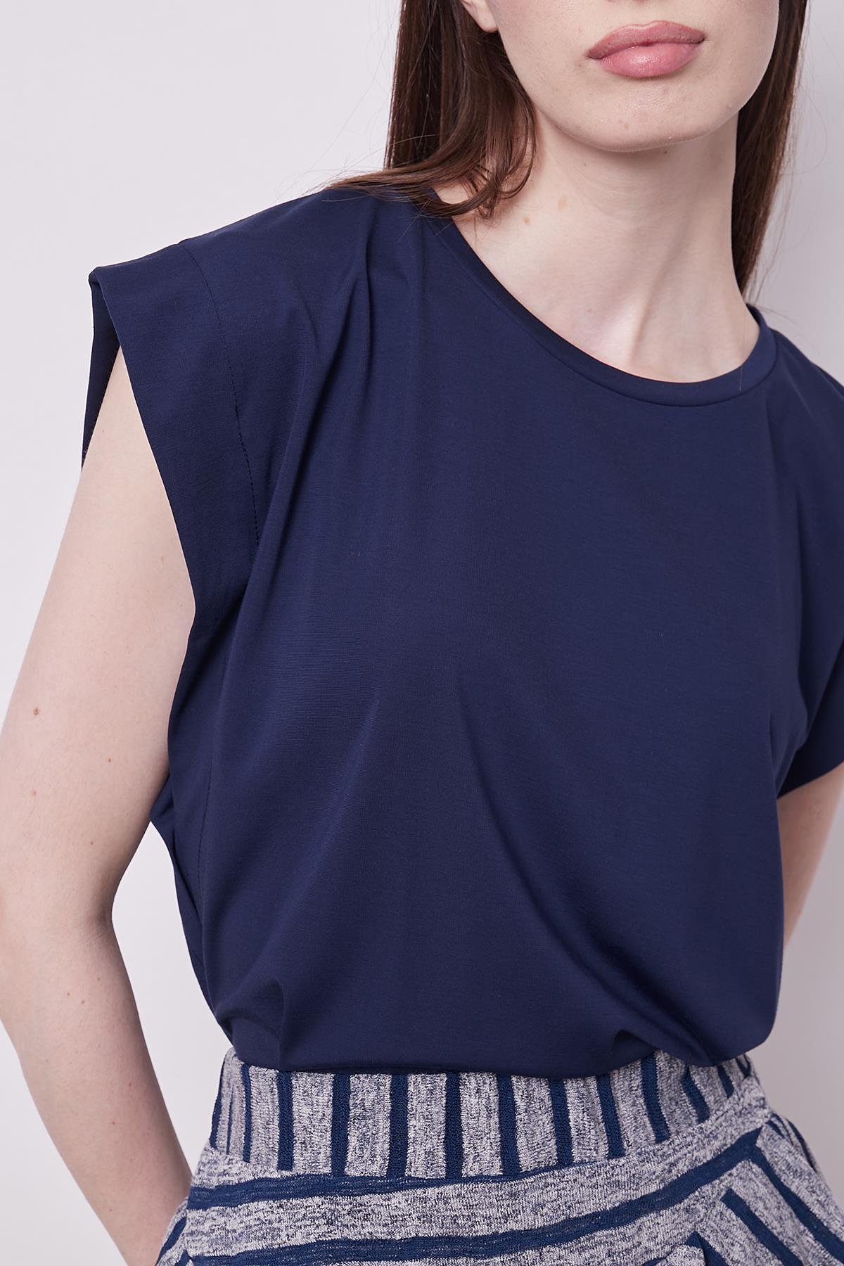 JUMENTkadın kolsuz geniş sıfır yaka düşük omuzlu basic tshirt