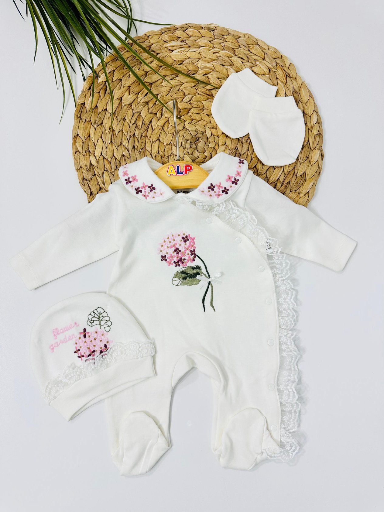 Ortanca Nakışlı Tulum set - Krem