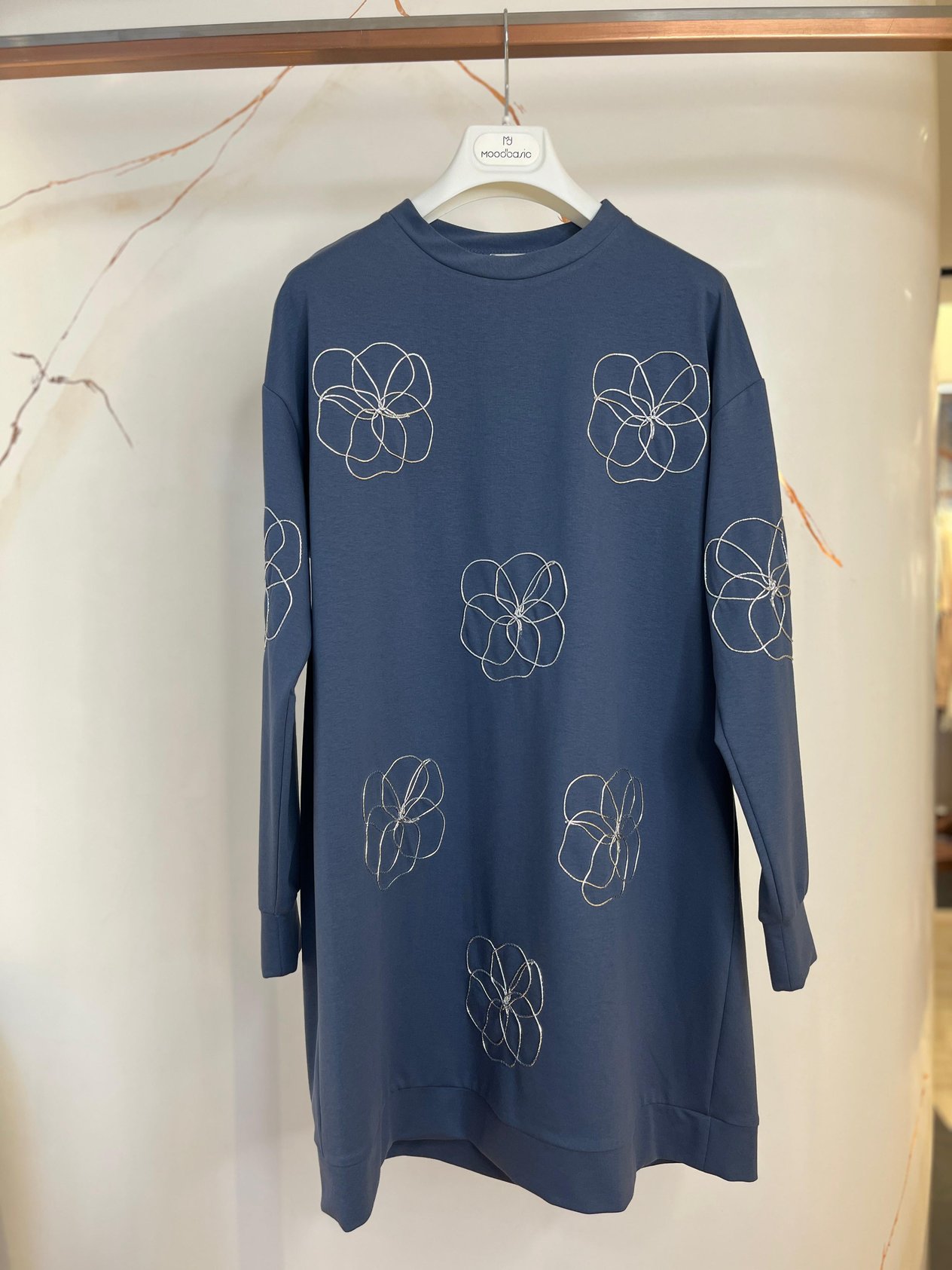 MOODBASİC ÇİÇEK NAKIŞLI SWEATSHIRT MM21.0328 İNDİGO