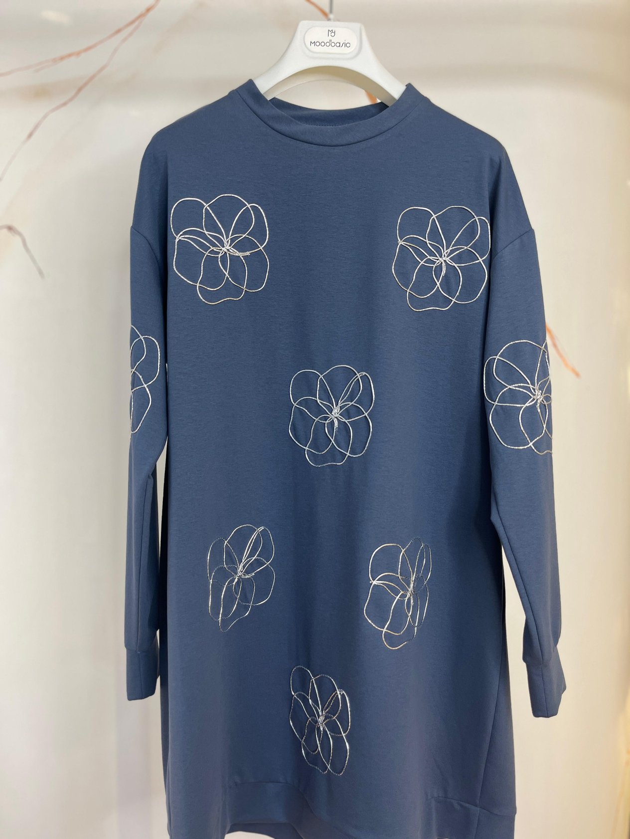 MOODBASİC ÇİÇEK NAKIŞLI SWEATSHIRT MM21.0328 İNDİGO