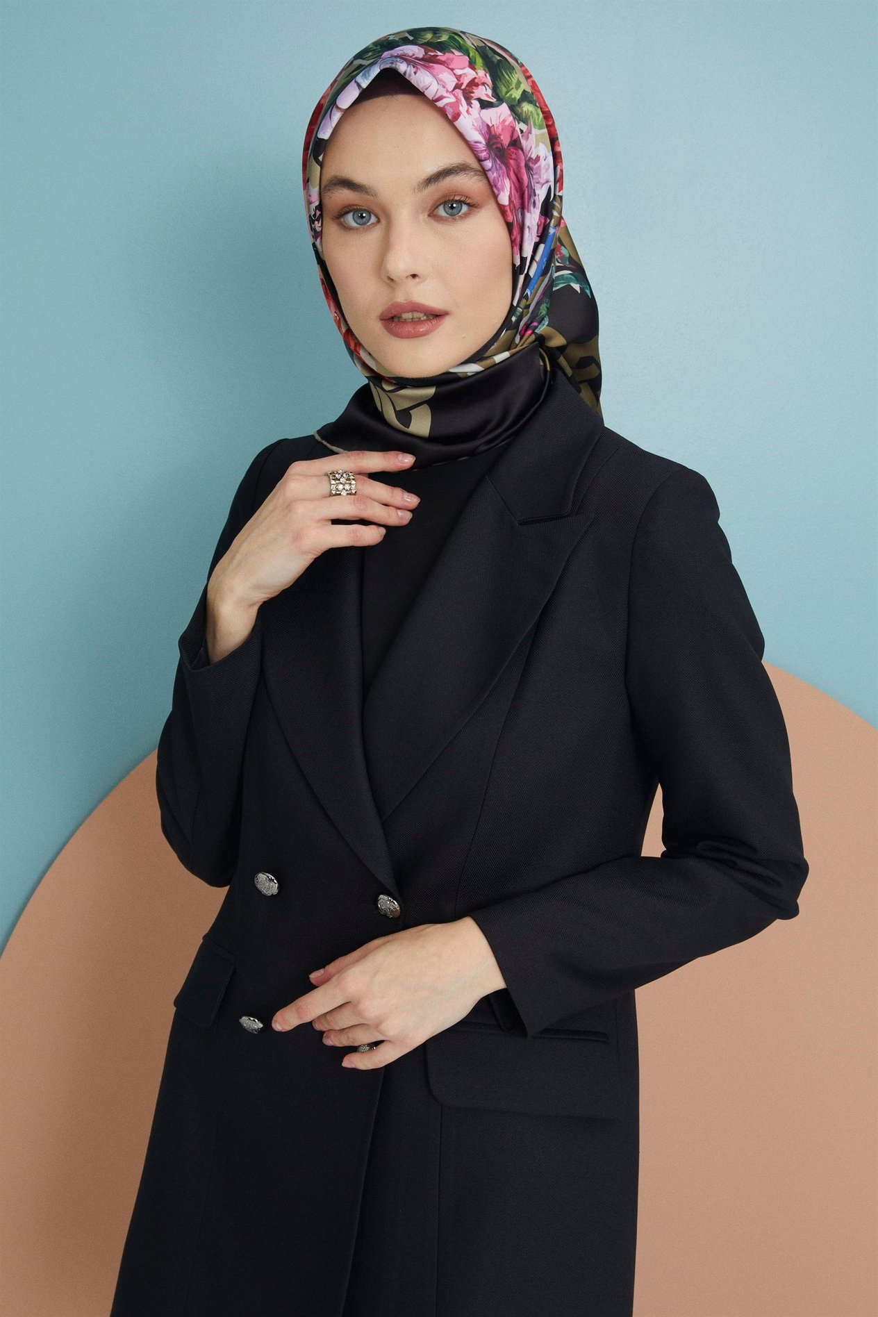 Çiçek Desenli Zühre Tivil Polyester Eşarp