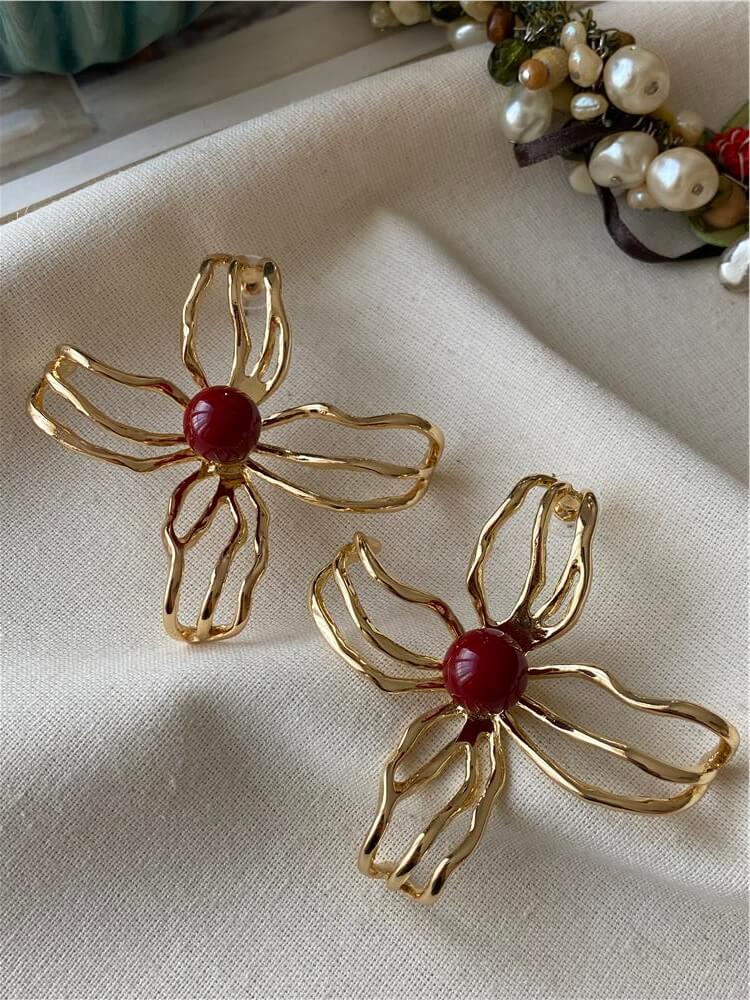 Bordo Topçuklu Büyük Çiçek Küpe