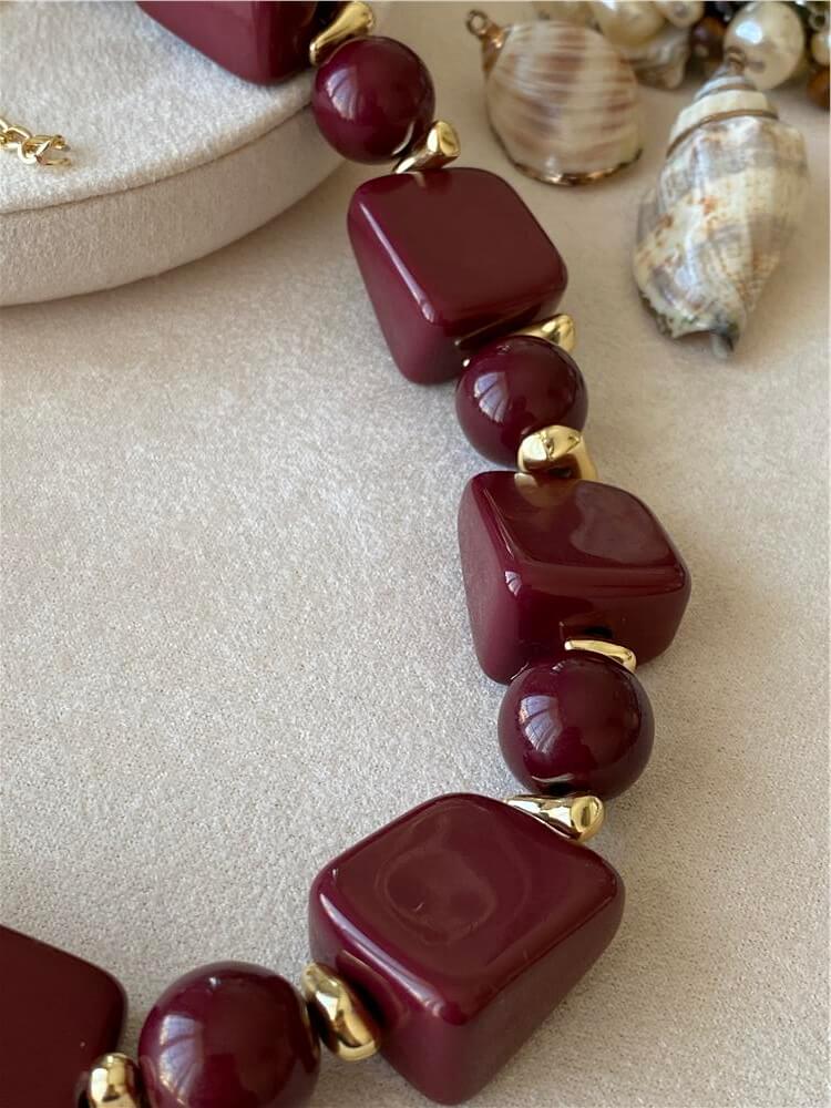 Bordo Topçuklu Vintage Kolye