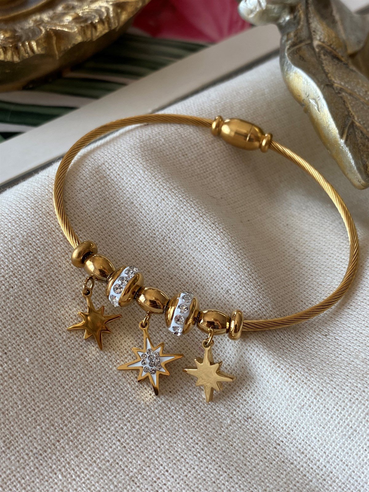 Çelik Yıldızlı Charm Kelepçe
