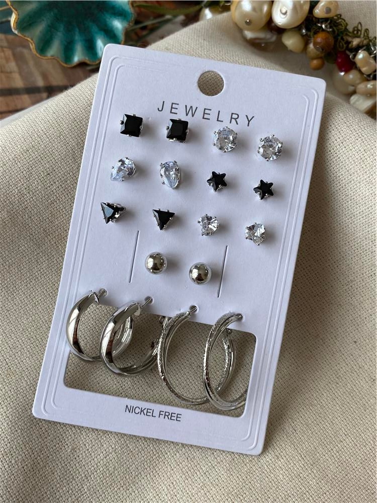 Çoklu Siyah Taşlı Silver Küpe Seti