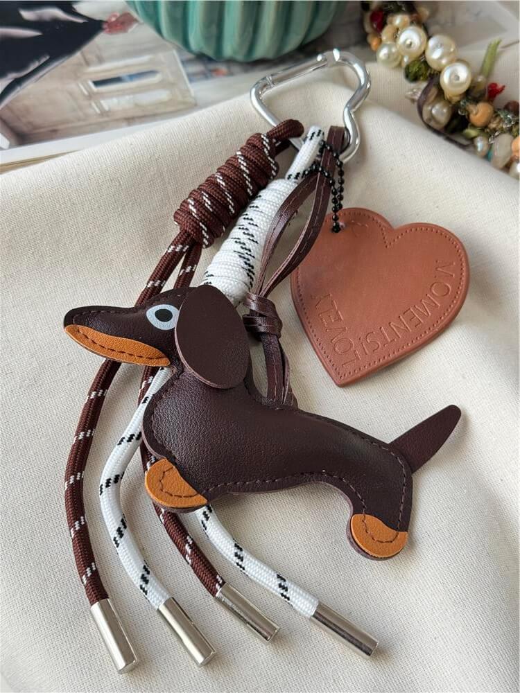 Deri Kalp Sallantılı Koyu Kahverengi Köpek Çanta Charmı