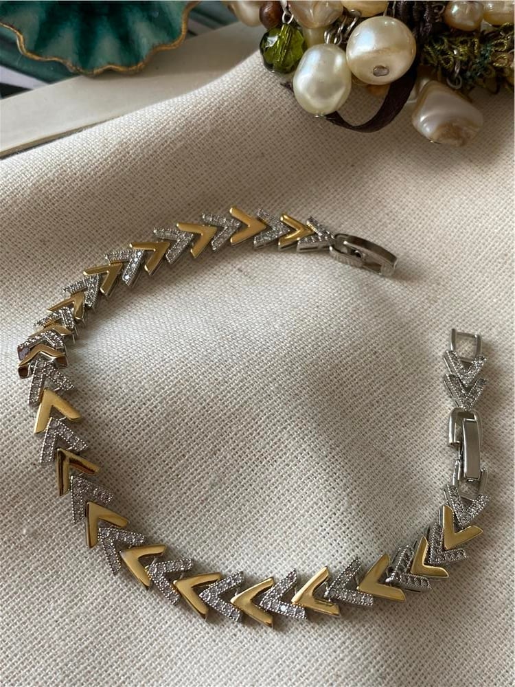 Özel Seri Gold Silver Taşlı V Bileklik