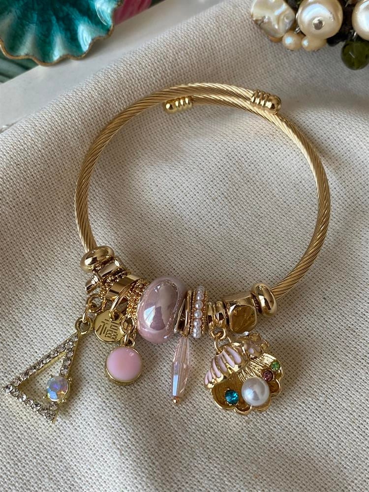 Pembe İstiridye Charmlı Bileklik