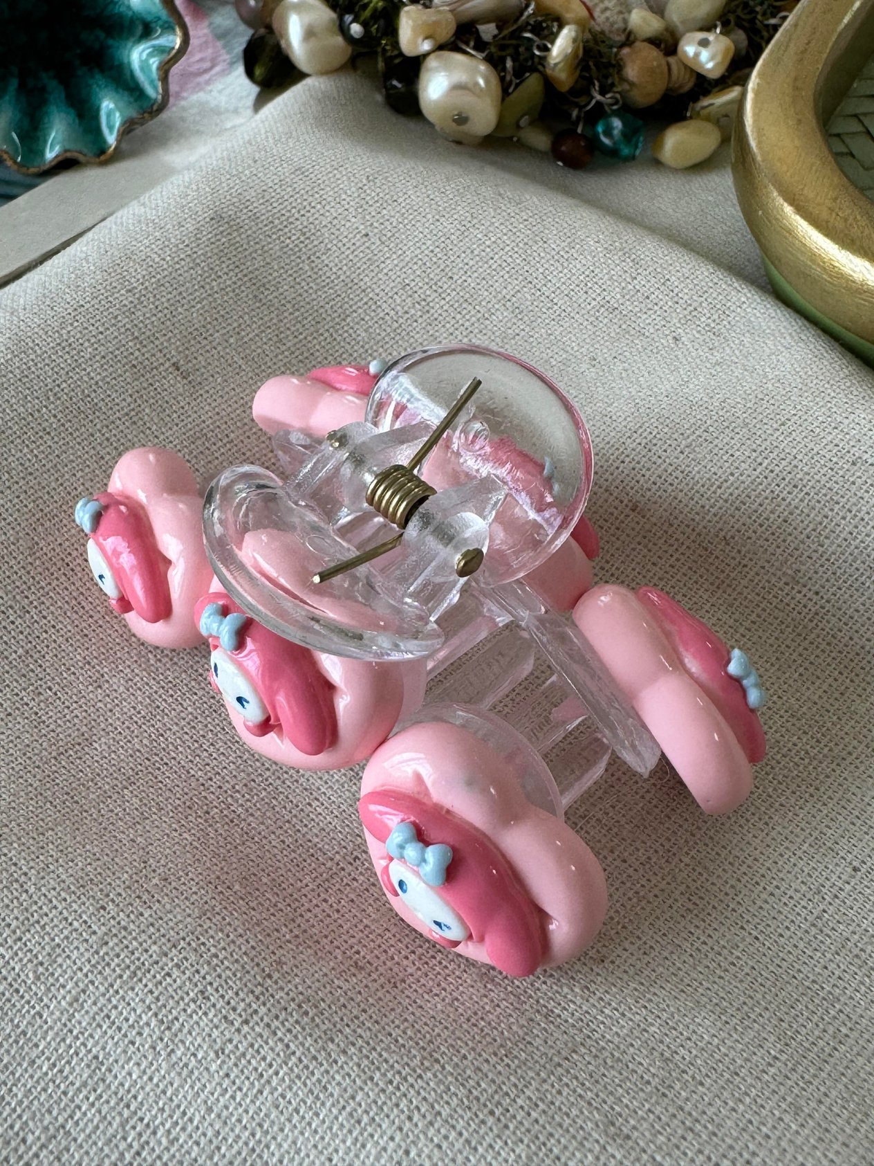 Pembe Tavşanlı Kıskaç Toka 