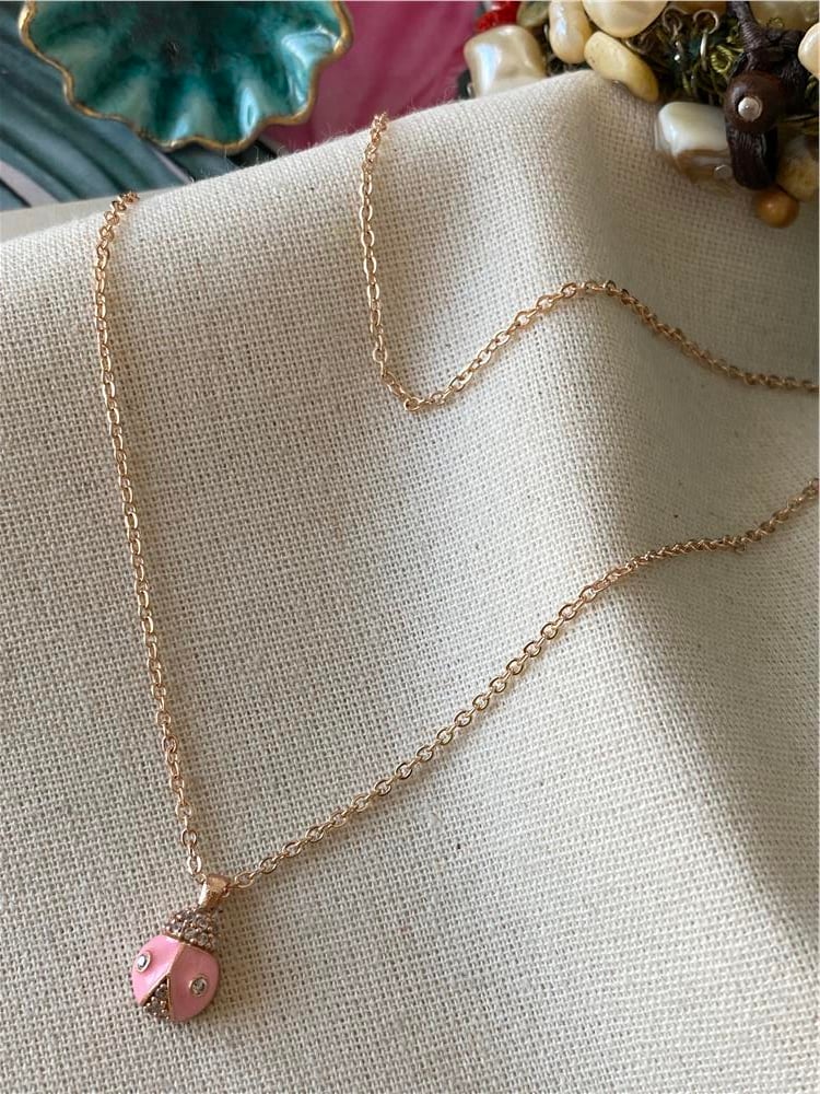 Pinky Uğur Böceği Kolye