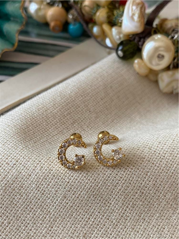Taşlı Hilal Piercing