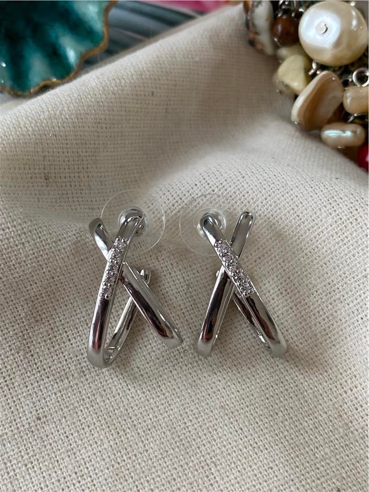 Taşlı X Küpe