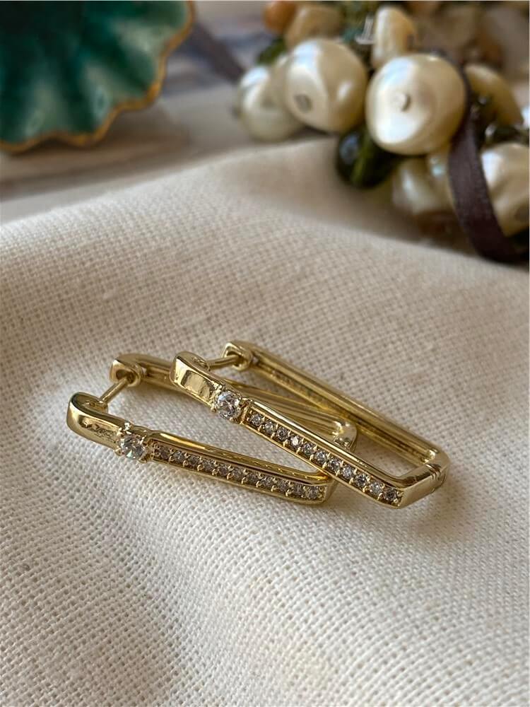 VIP 14K Taşlı Dikdörtgen Küpe