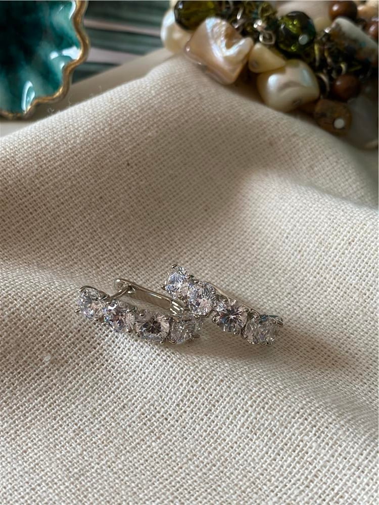 VIP Silver Oval Taşlı Küpe