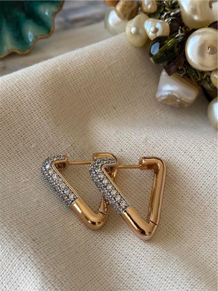 VIP Silver Taşlı Üçgen Küpe