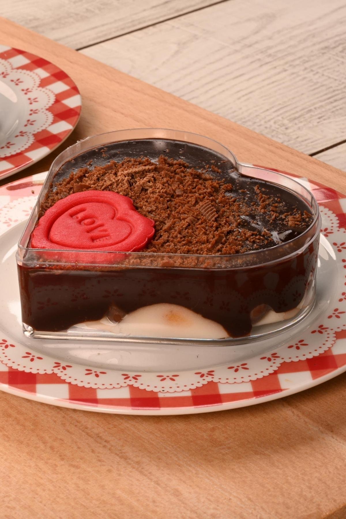 Sevgiliye Özel Kalpli Profiterol