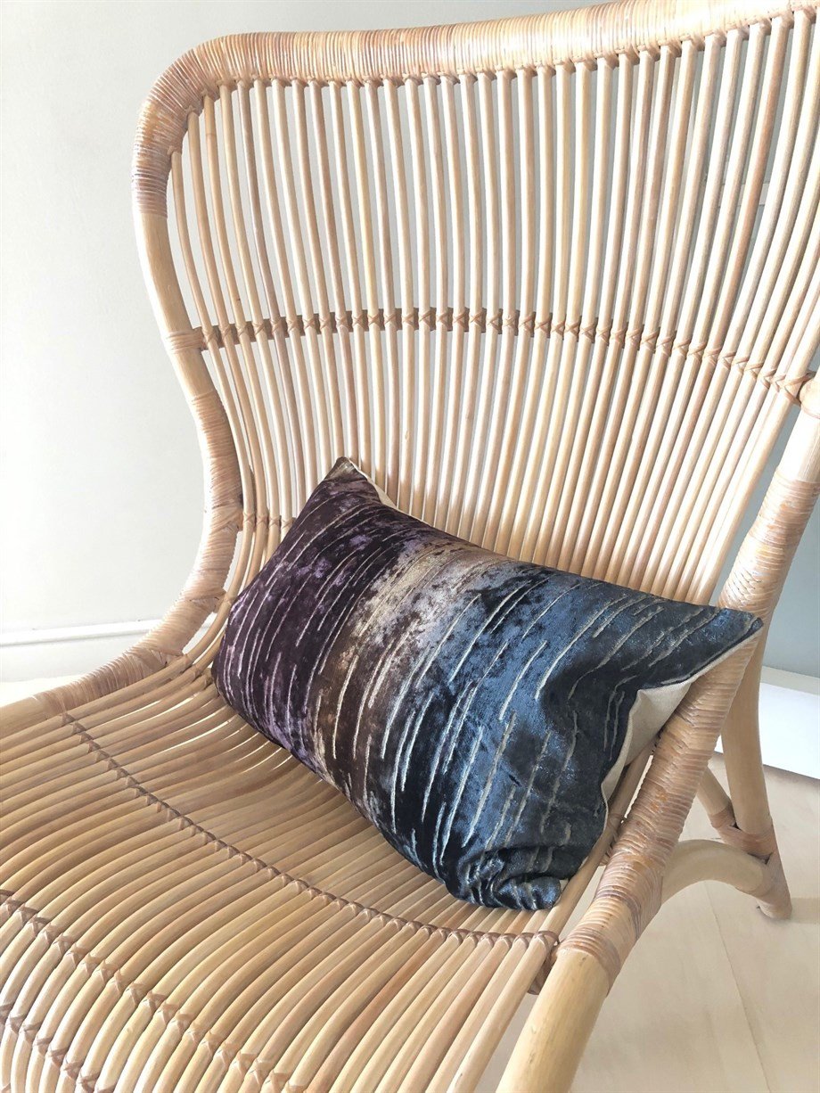 Vanelli Home Kadife Batik Boyalı Hardal Vizon Renklerinde Çizgi Desenli Kare Kırlent Kılıfı CVICM1C00X00001001-0245