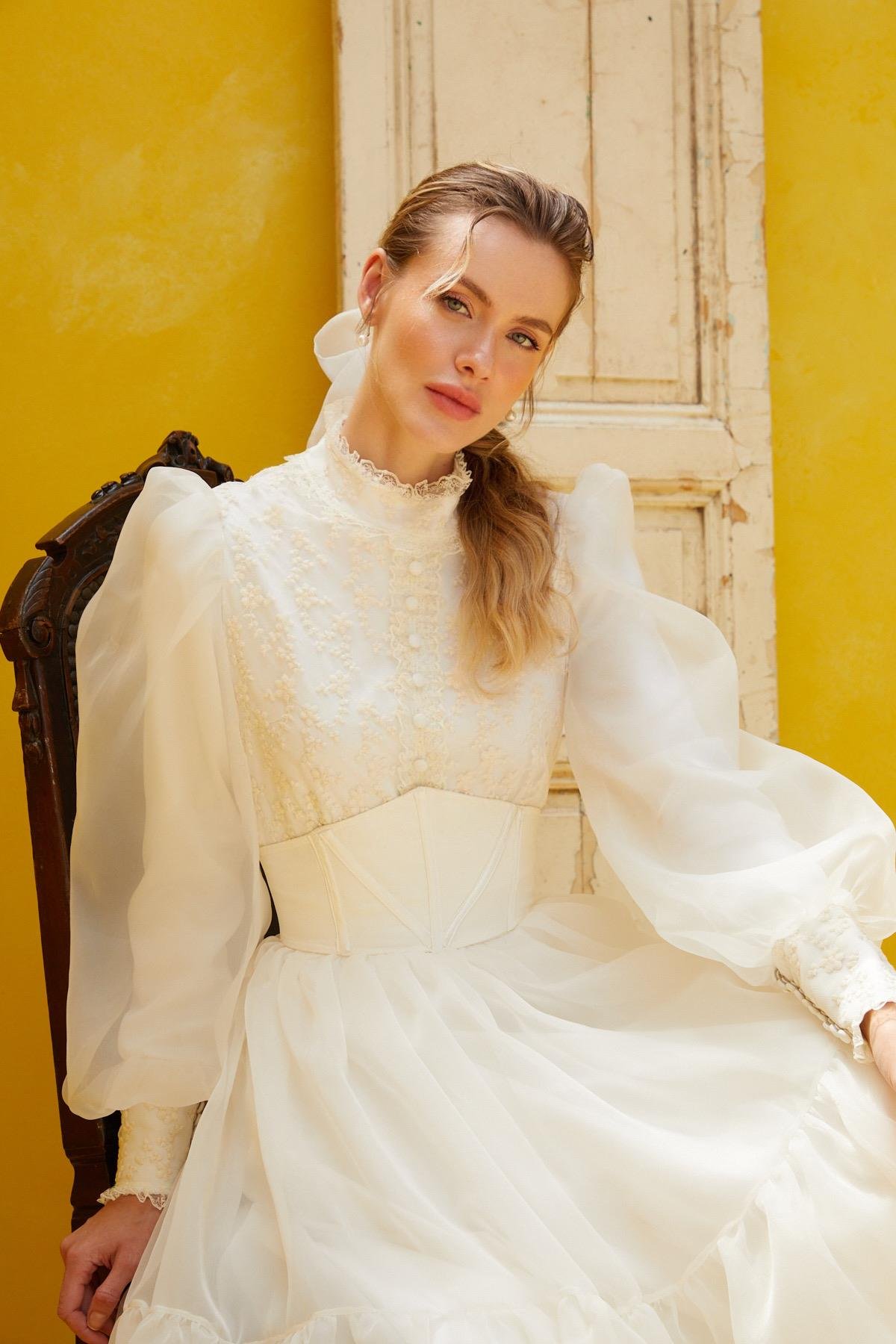 Korse Aksesuar Detaylı Organze Vintage GelinlikJAQAR