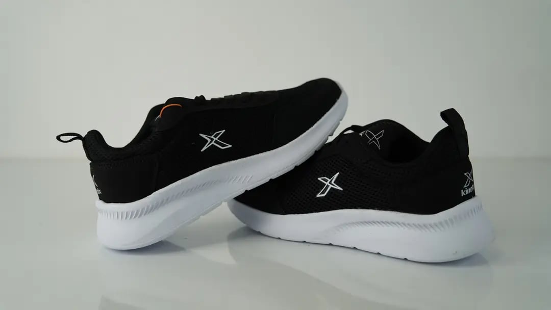 Kinetix Siyah Spor Ayakkabı