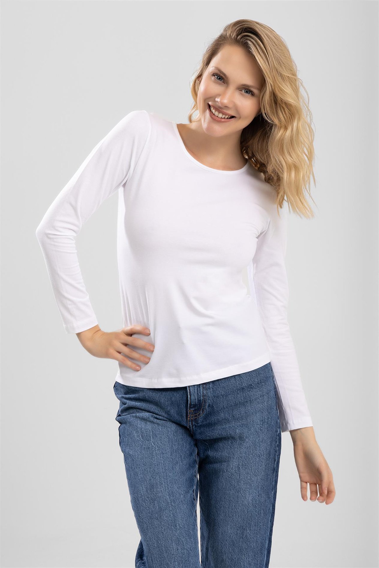 Kadın Pamuklu Bisiklet Yaka Uzun Kollu Penye Basic Body Beyaz