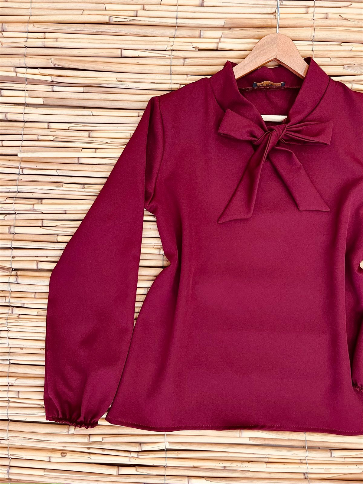 Bordo Krep Boyundan Bağlamalı Bluz
