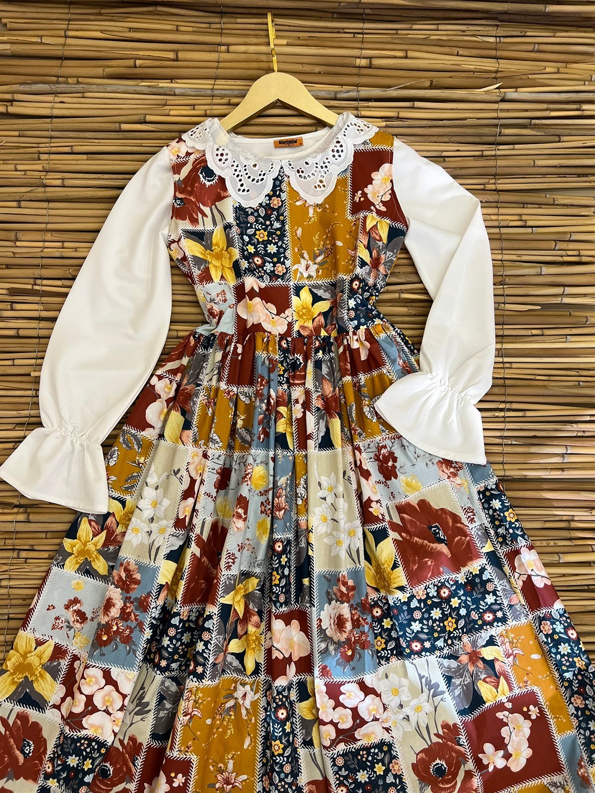 Kahve Otantik Kolsuz Yaka Detaylı Poplin Elbise ve Krep Bluz