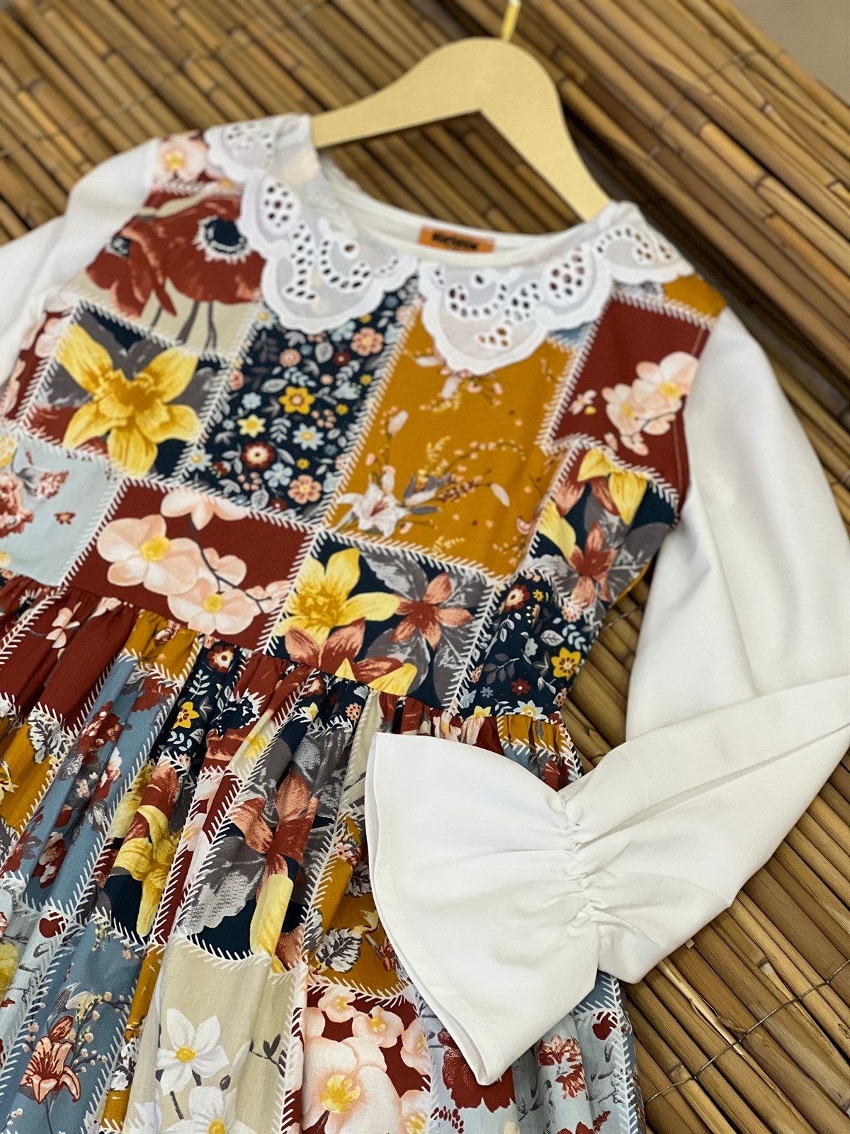 Kahve Otantik Kolsuz Yaka Detaylı Poplin Elbise ve Krep Bluz