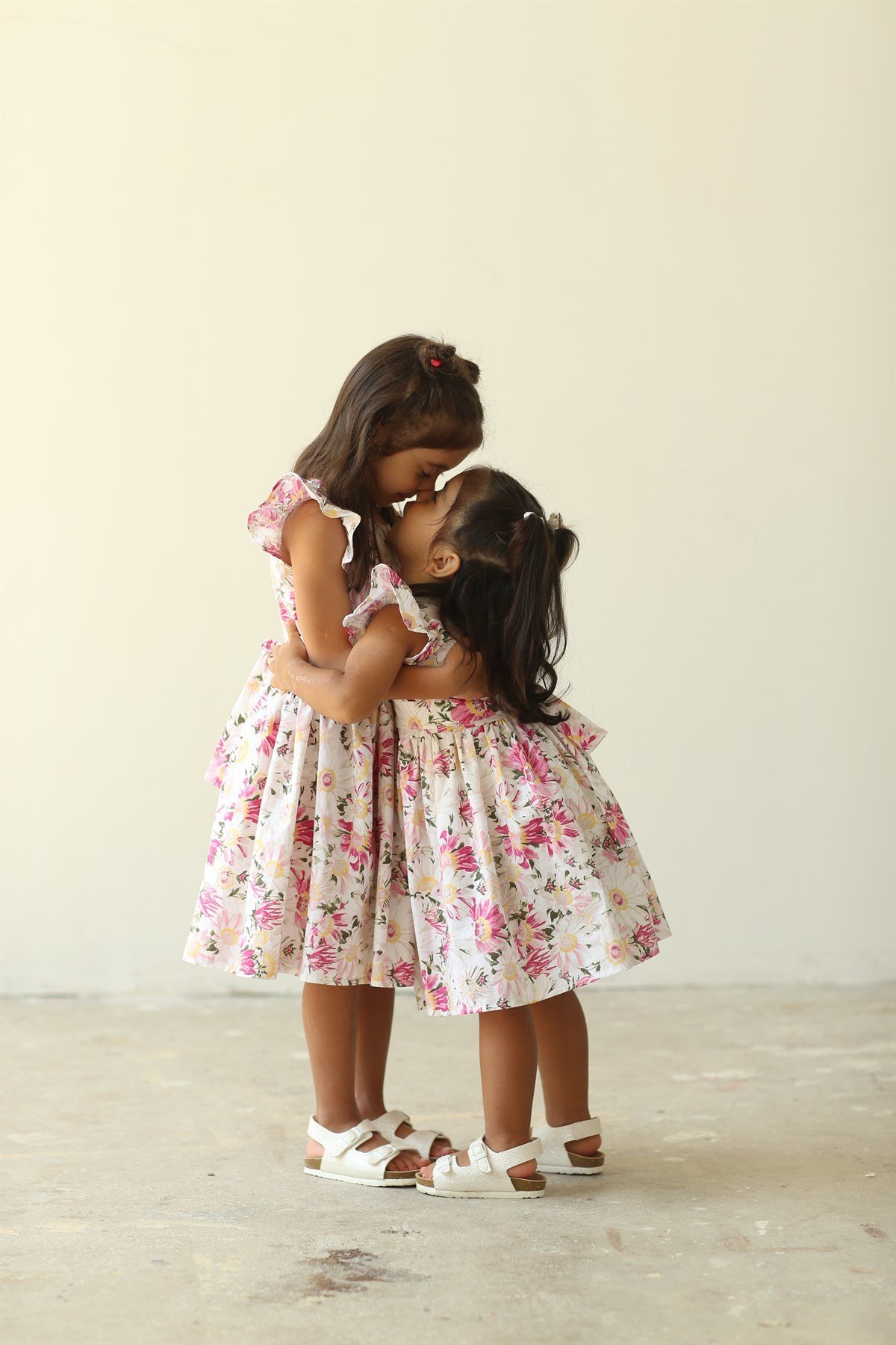 PEMBE PAPATYALI ANNE KIZ KOMBİNİ