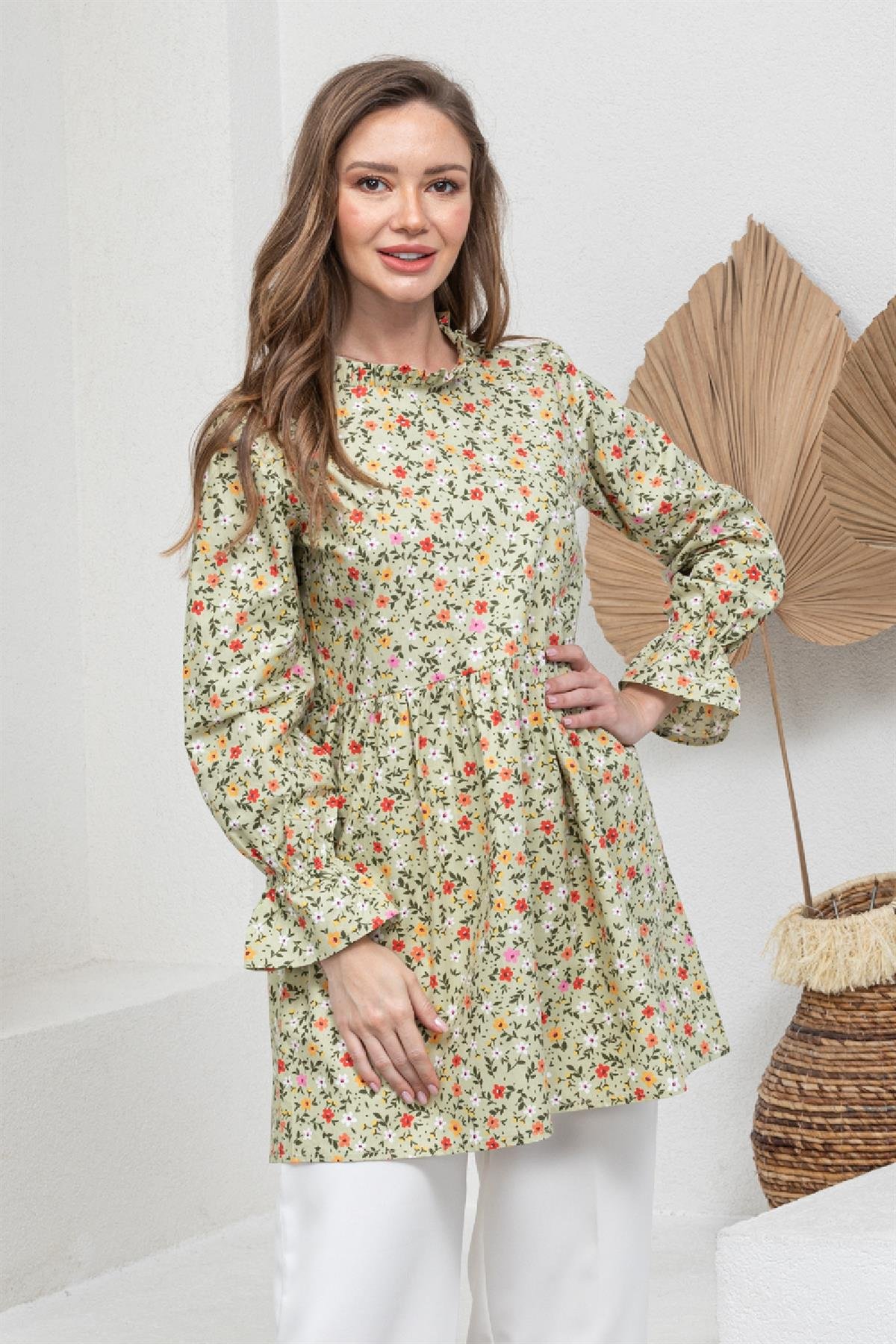 Yeşil Çiçekli Fırfır Yakalı Poplin Tunik