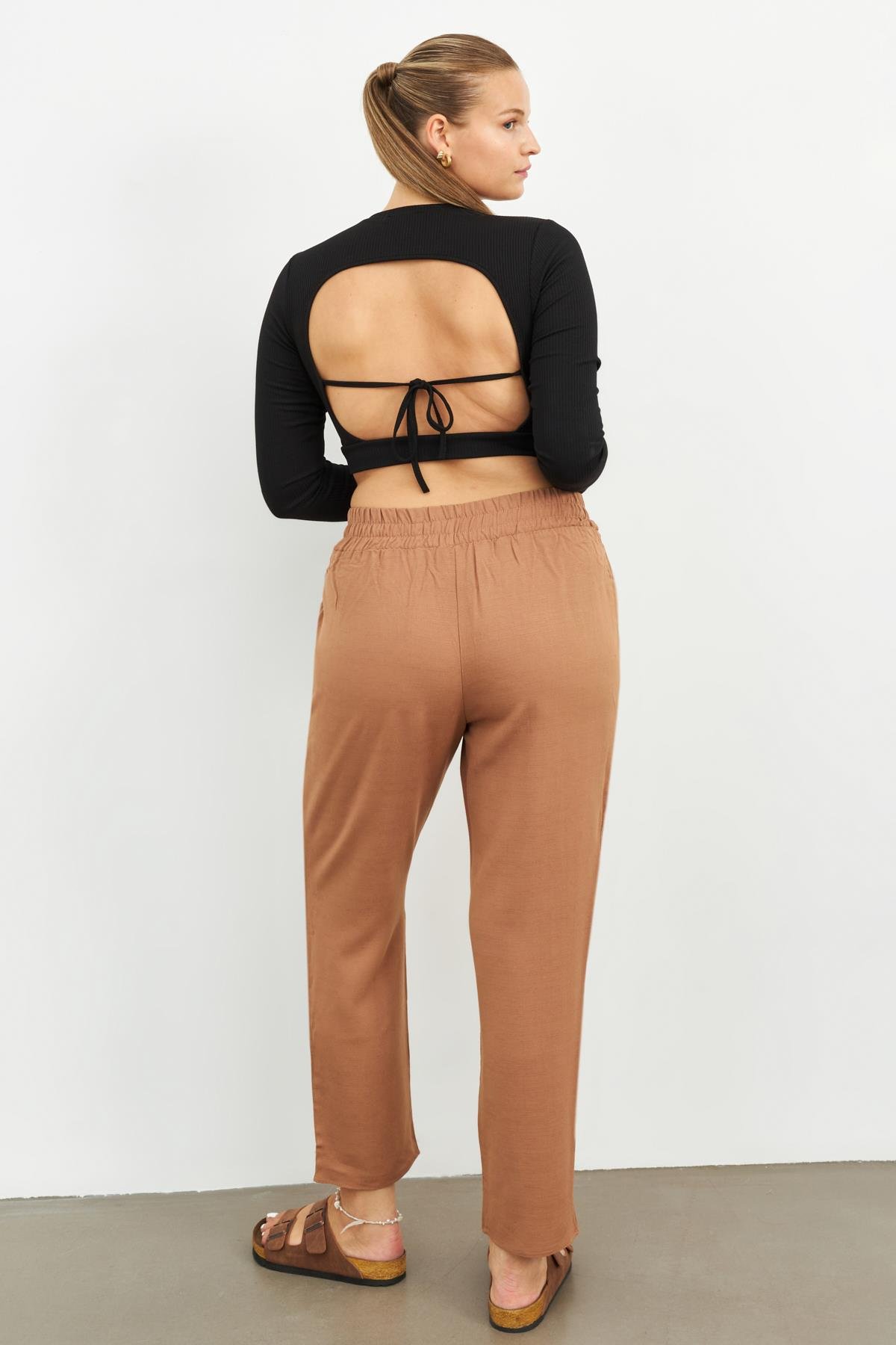 CAMEL BOL CEPLİ KETEN PANTOLON | curly