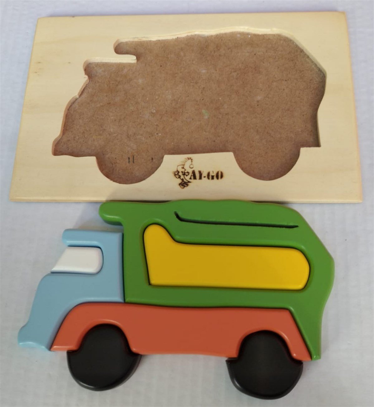 Kabartmalı Ahşap Puzzle Kamyon1