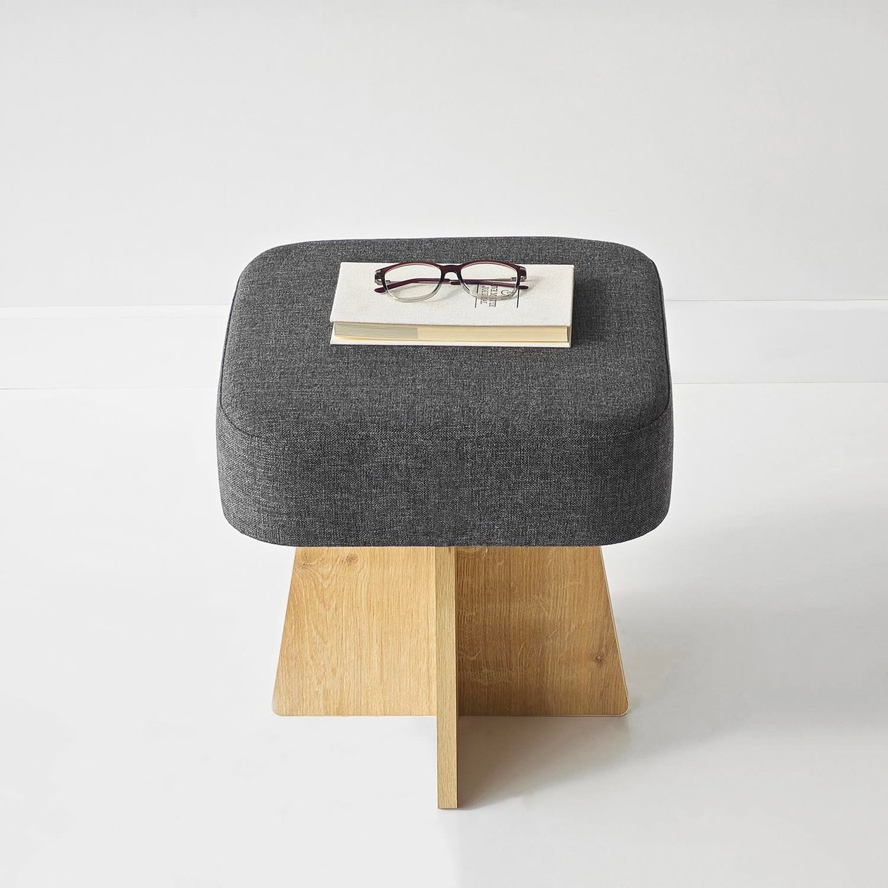 NEOstill - Zen Puf / 40x40 - Antrasit - Meşe