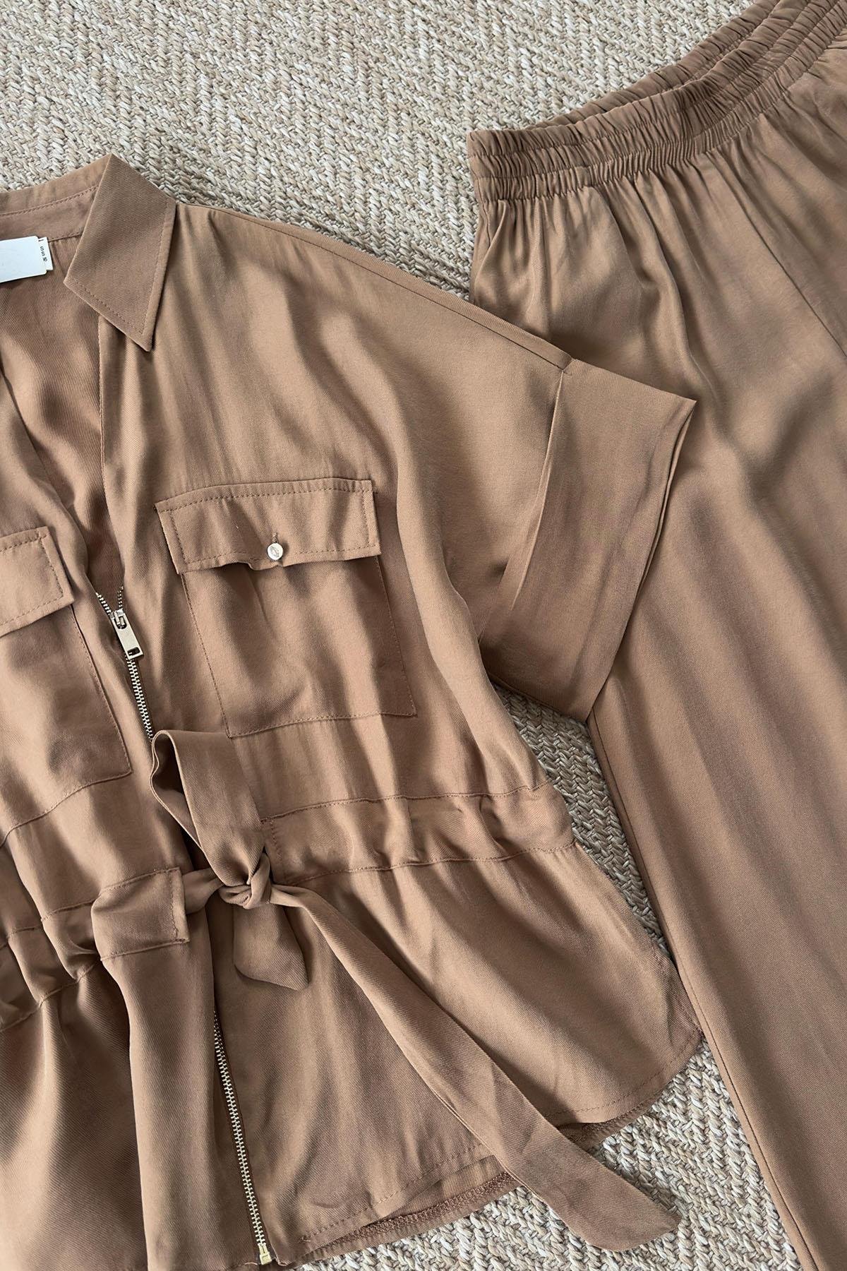 Kadın Beli Büzgülü Yelek Pantolon Takım - KAHVE