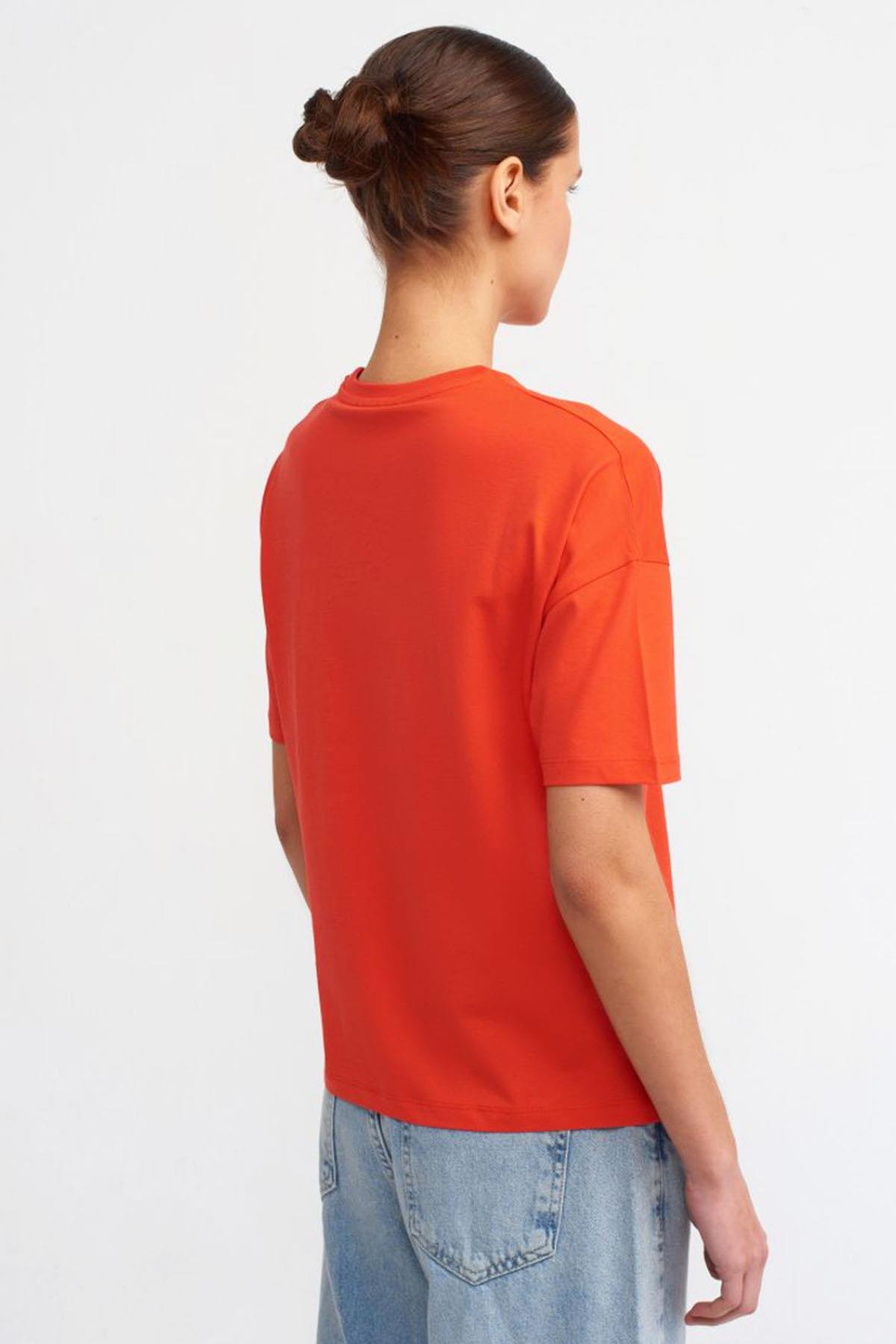 Kadın Bisiklet Yaka Kısa Kollu Basic Tshirt - KIRMIZI
